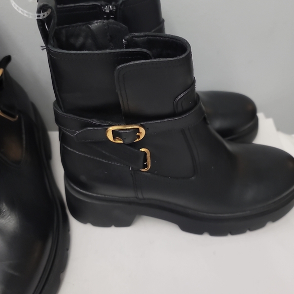 Steve Madden Colletta Boots - Picture 7 of 10